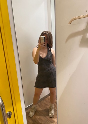 Gri Kareli Halter Yaka Kısa Elbise - Görsel 2