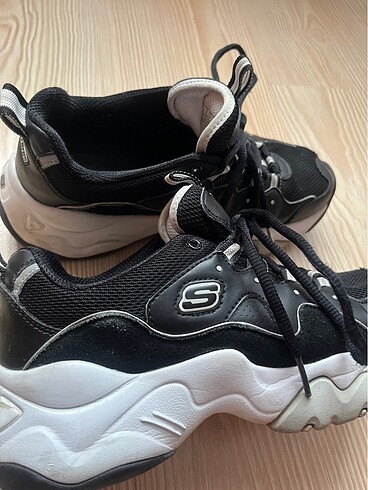 37 Beden Skechers spor ayakkabı