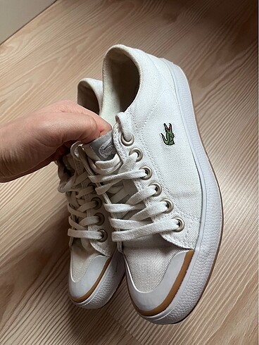 36 Beden beyaz Renk Lacoste spor ayakkabı