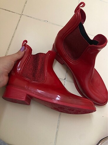 Zara Bot trend