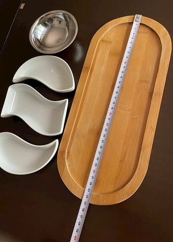 Bambu Tepsili Beyaz Seramik ve Metal Sunum Seti - Görsel 2