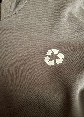 Gri Kapüşonlu Rahat Kesim Crop Sweatshirt - Görsel 4