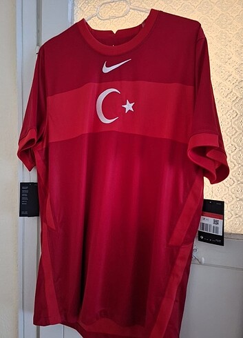 l Beden Milli Takım Orijinal Forma 