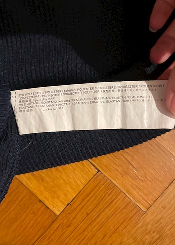 Lacivert omzu açık fırfırlı mango kazak - Görsel 3