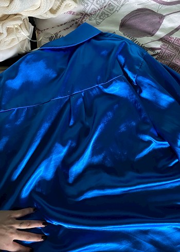 Mavi Saten Düğmeli Kadın Gömlek - Görsel 2