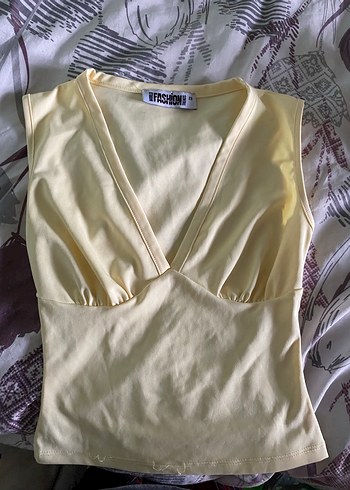 Sarı V Yaka Esnek Crop Top - Görsel 3