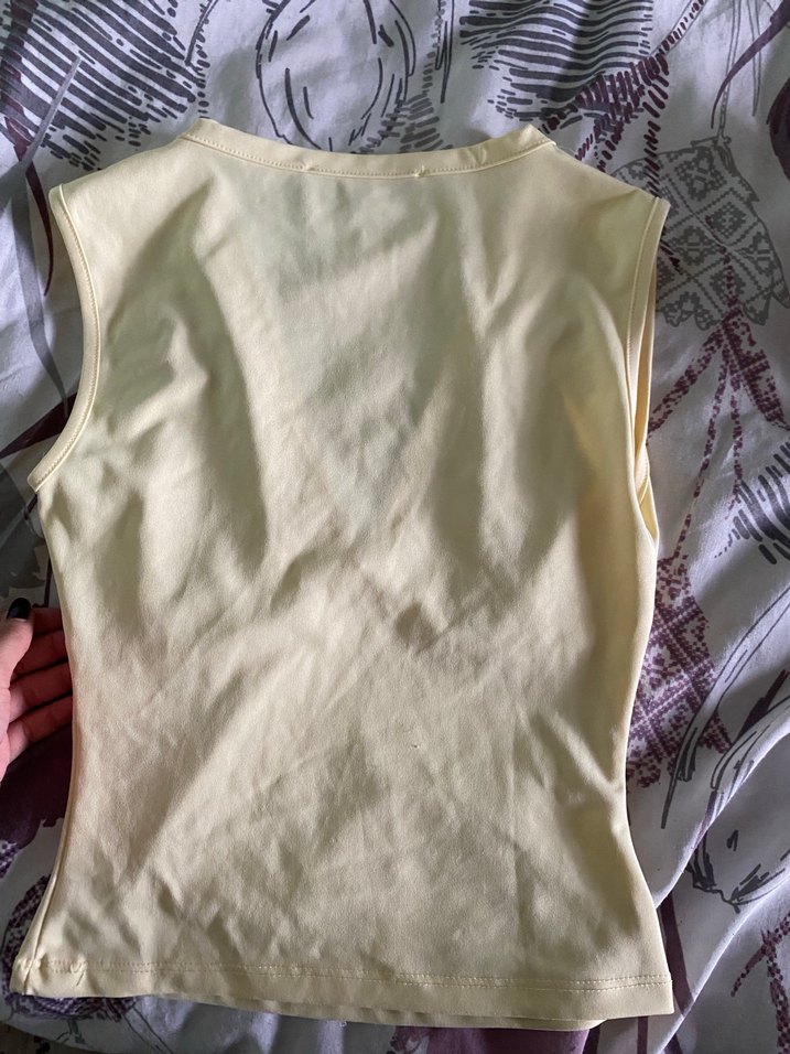 Sarı V Yaka Esnek Crop Top - Görsel 4