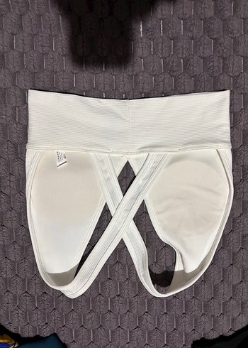 Beyaz Spor Sütyeni Çapraz Askılı üst S/M - Görsel 2