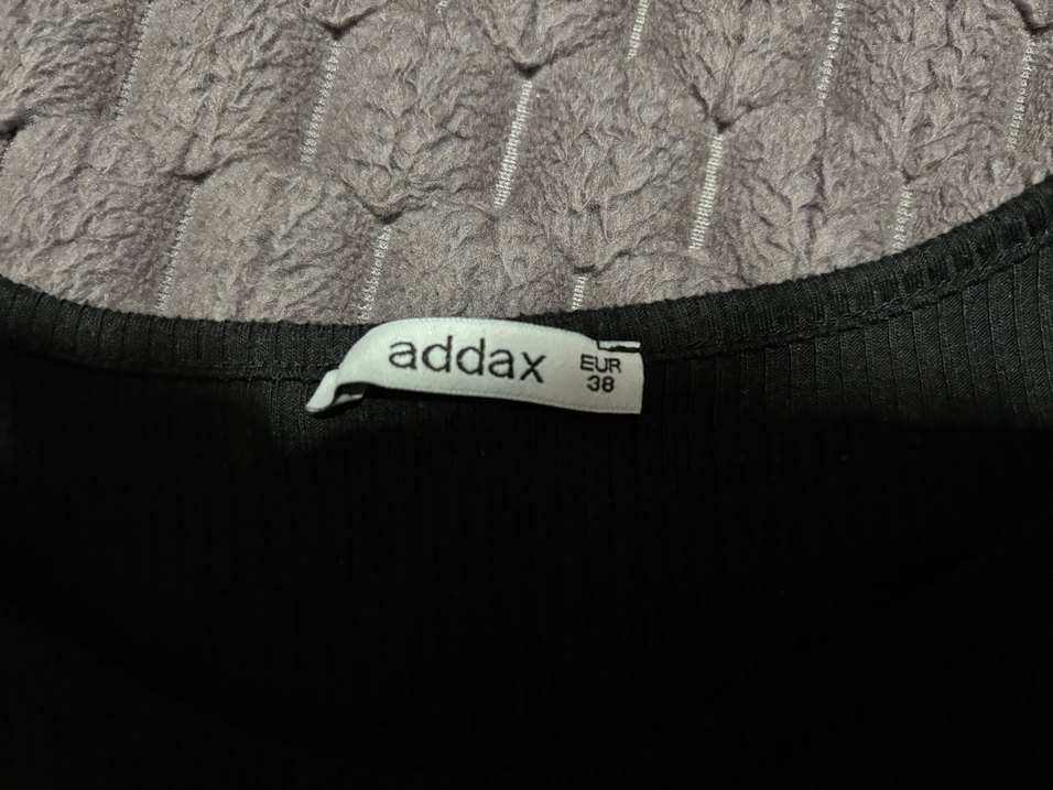 Siyah Kadın Kısa Kollu Tişört crop üst S bedene de olur - Görsel 2