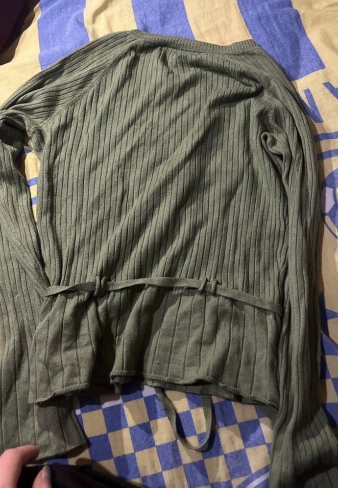 V Yaka Fitilli Yeşil Örgü Kadın Kazak - Görsel 3