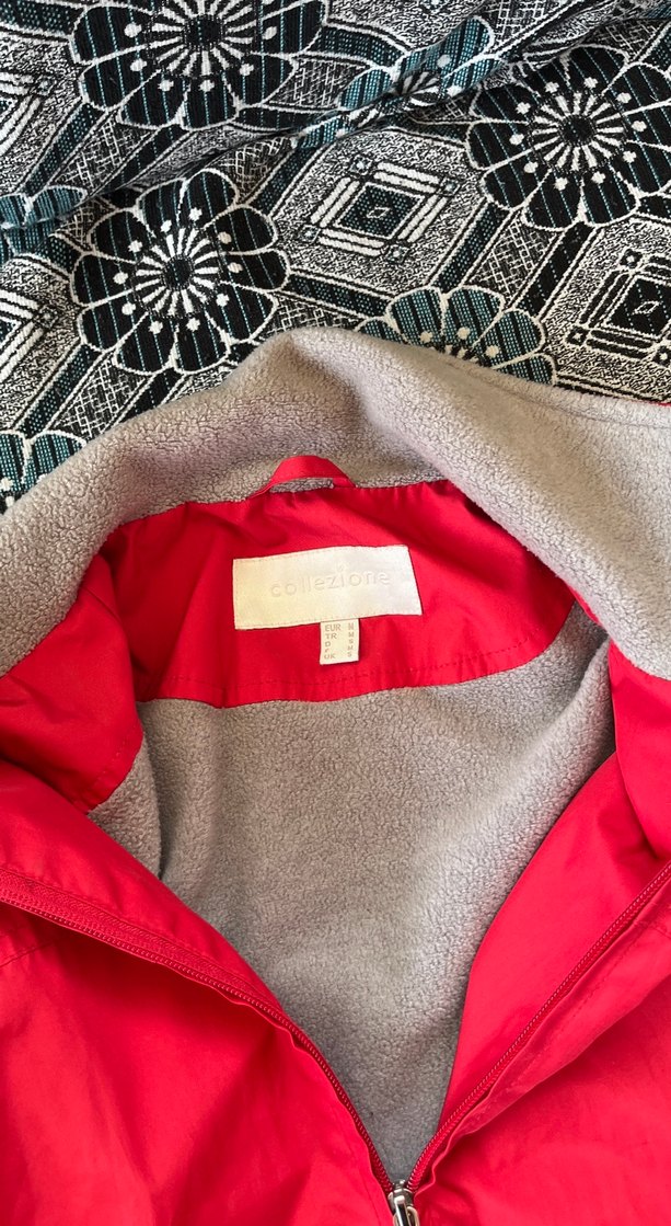 Kadın Kırmızı Fermuarlı Yüksek Yakalı Ceket - Görsel 3