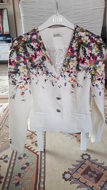 Çiçekli blazer ceket