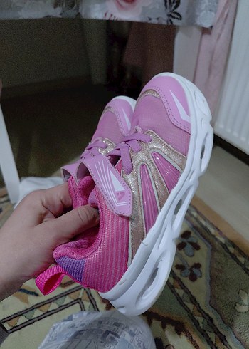 31 Beden pembe Renk Kız Çocuk Pembe Cırtcırtlı Spor Ayakkabı