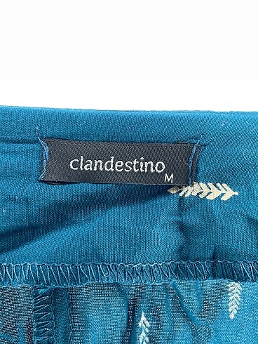 m Beden çeşitli Renk CLANDESTINO Bluz %70 İndirimli.