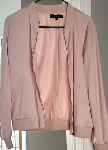 Zara bomber jacket SATILDI....
