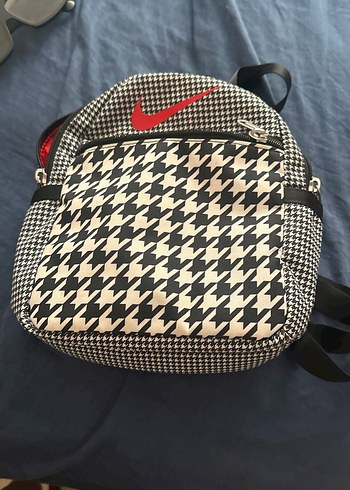 Nike Kadın Gri Ekose Sırt Çantası - Görsel 2