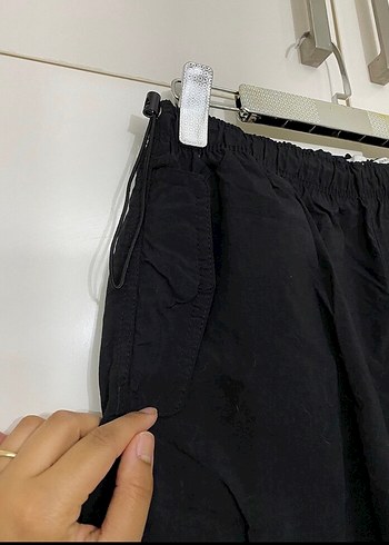 Siyah Kemerli Kadın Rahat Kumaş Pantolon hiç giyilmedi - Görsel 4