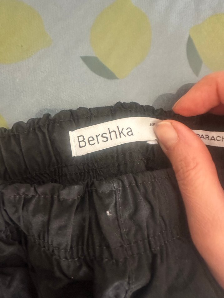 Siyah Kemerli Kadın Rahat Kumaş Pantolon hiç giyilmedi - Görsel 2