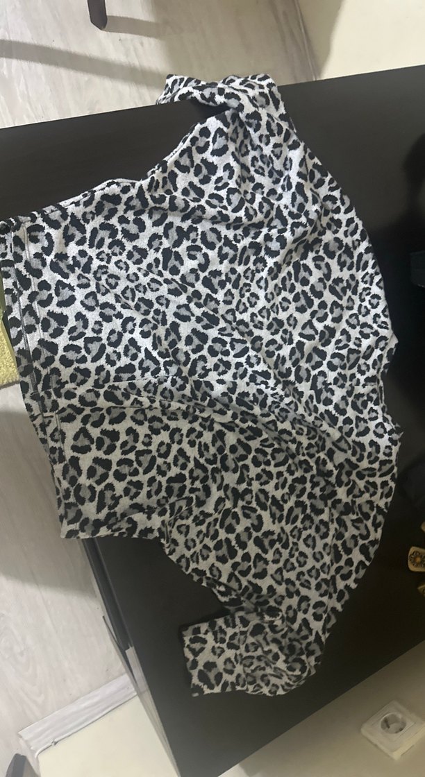 Gri Leopar Desenli Salaş buliz yarasa kol - Görsel 3