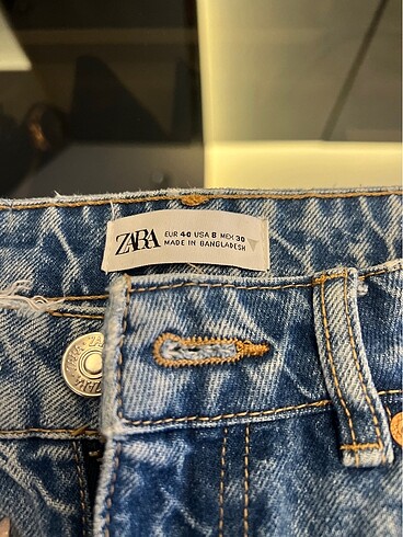 40 Beden mavi Renk Zara 40 beden açık mavi jean kot