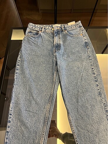 Zara 40 beden açık mavi jean kot