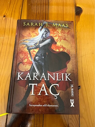 Karanlık Taç - Sarah J. Maas