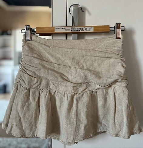Stradivarius keten karışımlı bej mini şort etek
