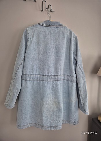 Kadın Uzun Denim Ceket, Kuşaklı, Bol Kesim - Görsel 3