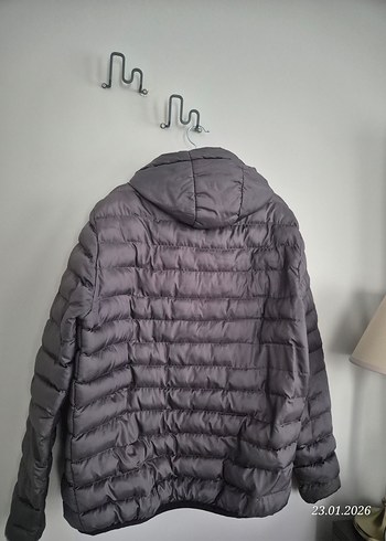 Gri Kapüşonlu Erkek Mont - Görsel 2