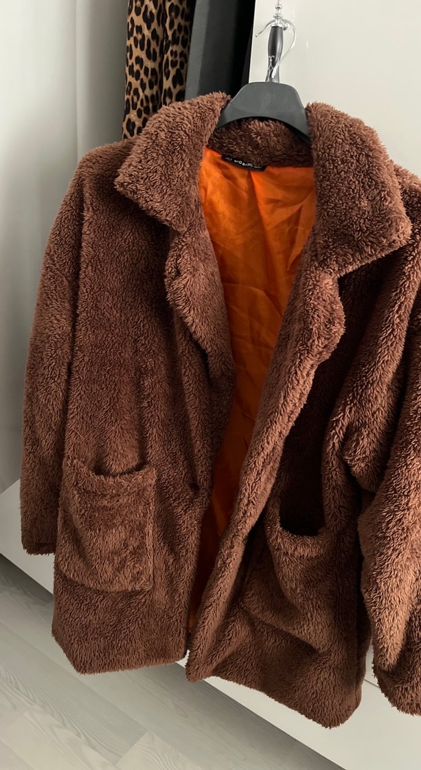 Kahverengi Peluş Kadın Kaban - Görsel 3