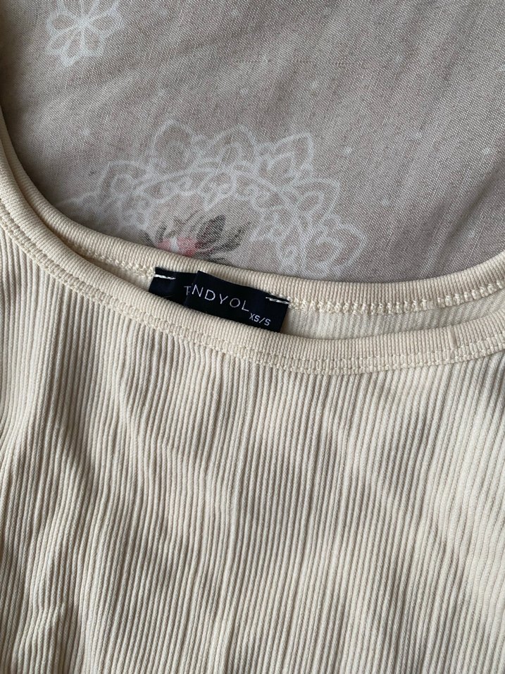 Uzun Kollu krem Crop Top - Görsel 2