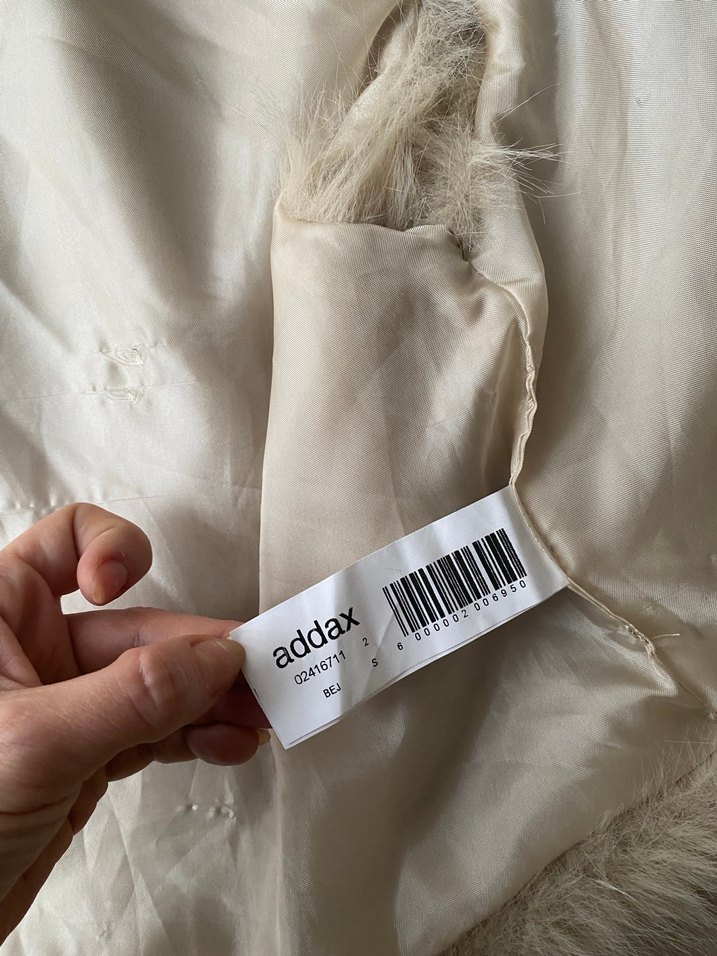 Bej Kadın Kürk Detaylı Kolsuz Yelek - Görsel 2