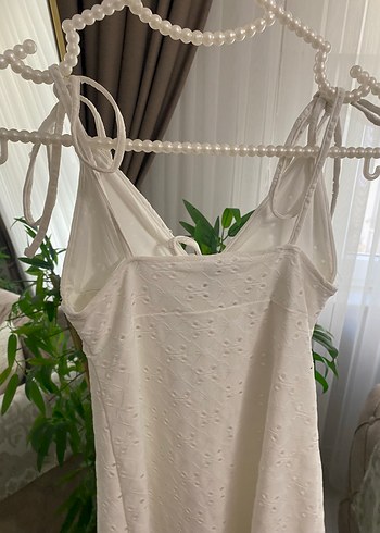 H&M Fisko Detaylı Beyaz Mini Bohem Elbise