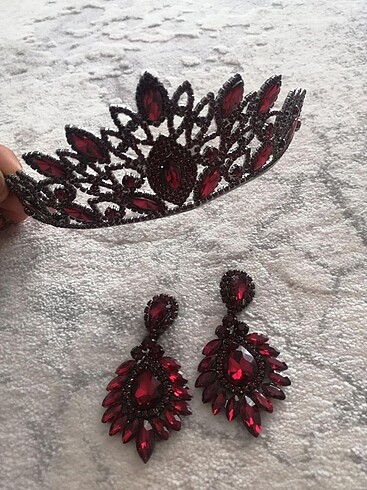 Bordo Kına Tacı ve Küpesi