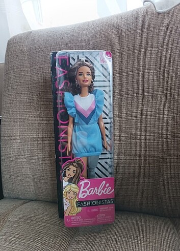 Barbie fashionistas protez 