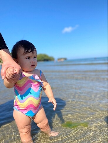 LC Waikiki Kız bebek mayo