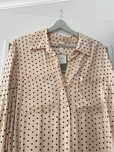 m Beden H&M puantiyeli saten elbise