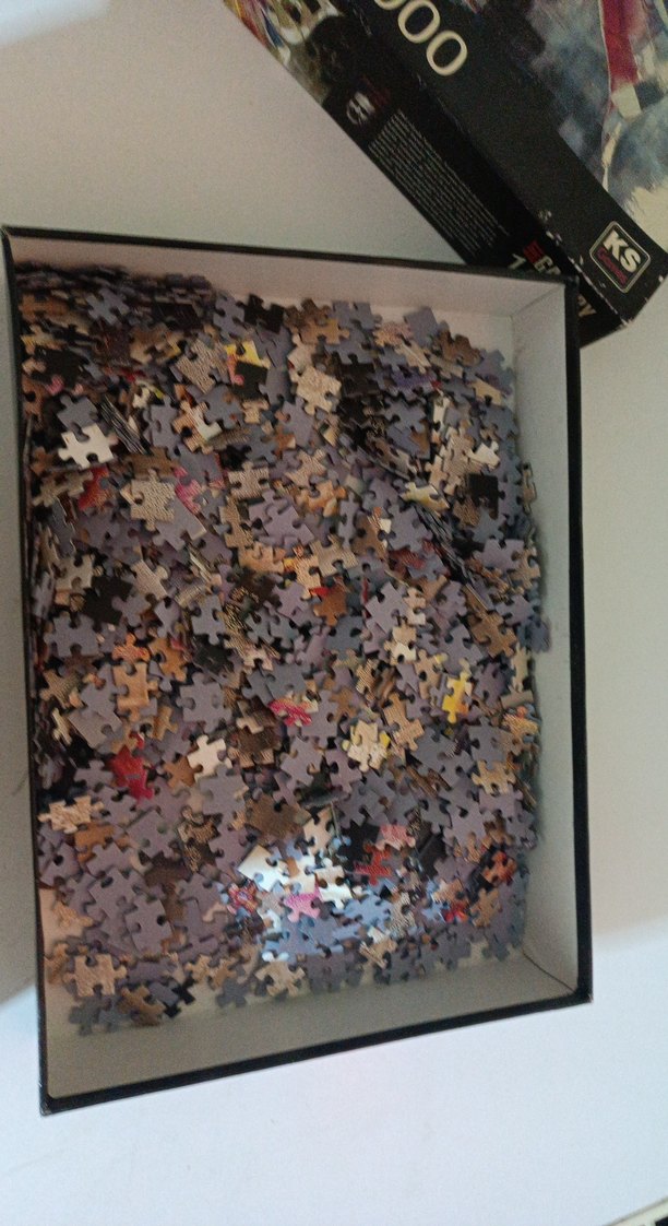 1000 Parça Kırmızı Sanat Puzzle - Görsel 3