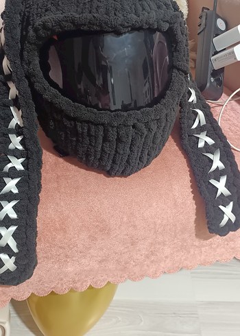 Siyah Örme kask peluşu - Görsel 2