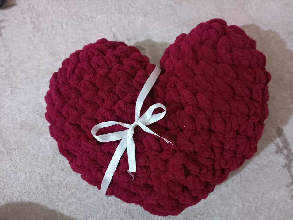 Bordo Kalp Şeklinde Yastık - Görsel 2