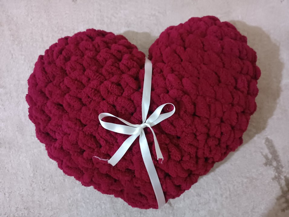 Bordo Kalp Şeklinde Yastık - Görsel 3