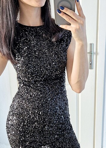 Pul detaylı mini elbise - Görsel 5