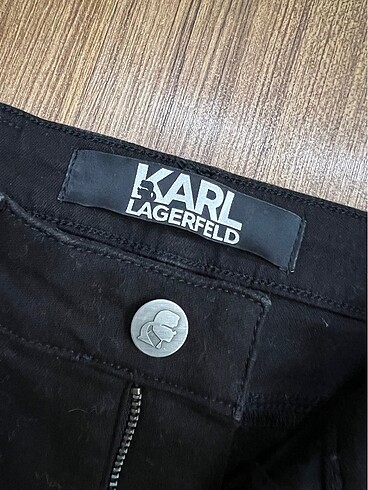 26 Beden Karl Lagerfeld Pantolon