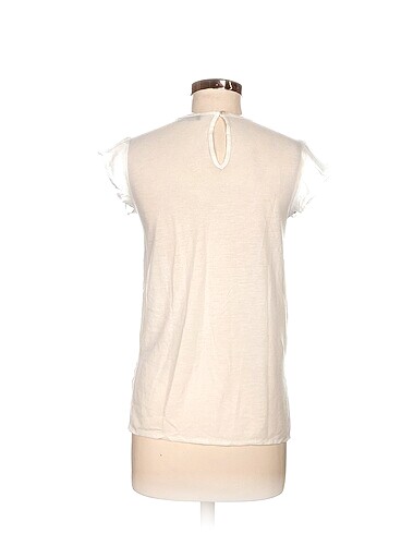 m Beden Diğer T-shirt %70 İndirimli.