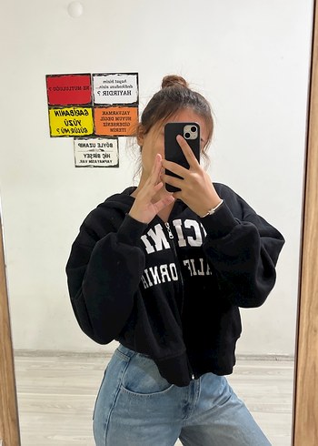 Siyah Baskılı Yüksek Yakalı Kadın Sweatshirt