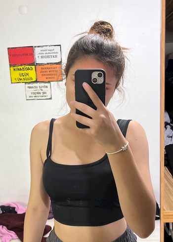 Siyah Minimalist Kadın Bralet
