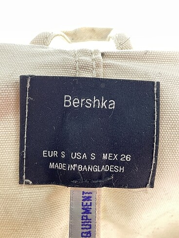 s Beden çeşitli Renk Bershka Hırka %70 İndirimli.