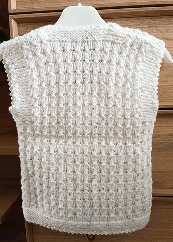 Kız Çocuk Beyaz Örgü Yelek - Görsel 2