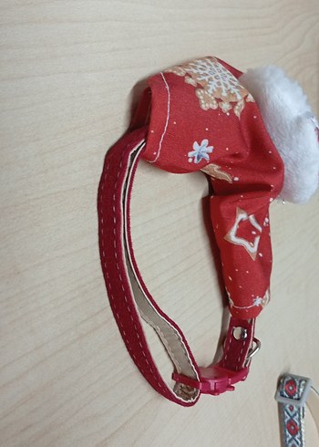 Nakışlı Kırmızı Bebek Önlüğü - Görsel 3