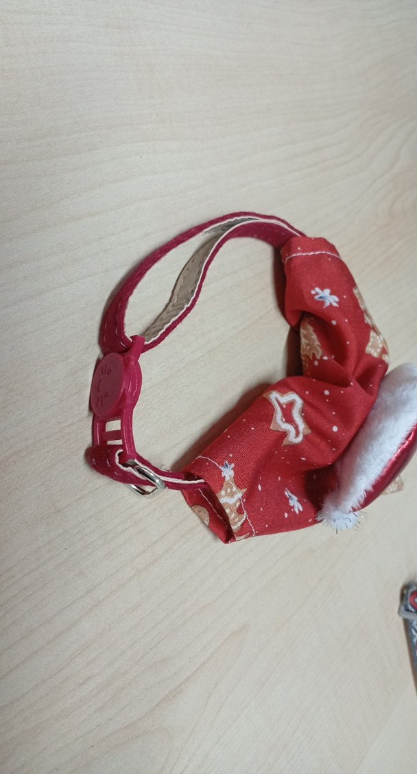 Nakışlı Kırmızı Bebek Önlüğü - Görsel 2